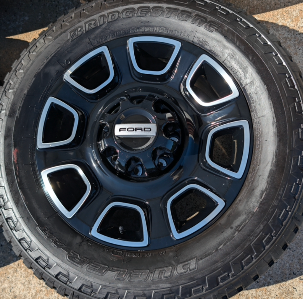 NEW 2026 Black Machined Ford F-250 / F-350 Super Duty Platinum OEM wheels & tires (8x170)
