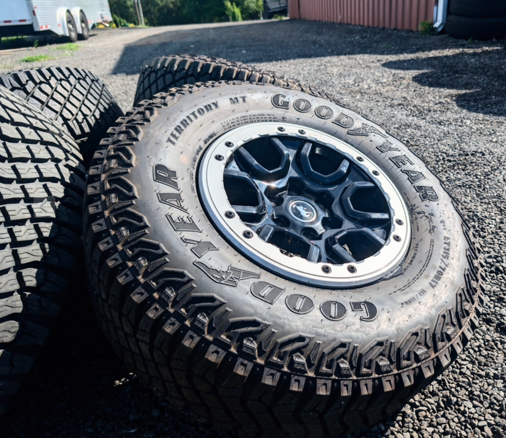 Machined Ford Bronco Sasquatch OEM 17” Wrapped in Goodyear Wrangler Territory M/T LT315/70R17