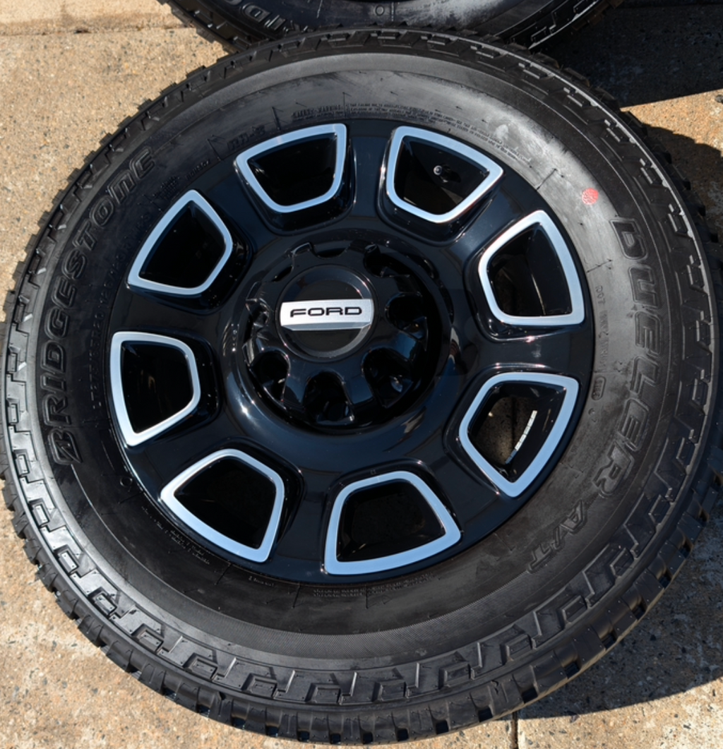 NEW 2026 Black Machined Ford F-250 / F-350 Super Duty Platinum OEM wheels & tires (8x170)