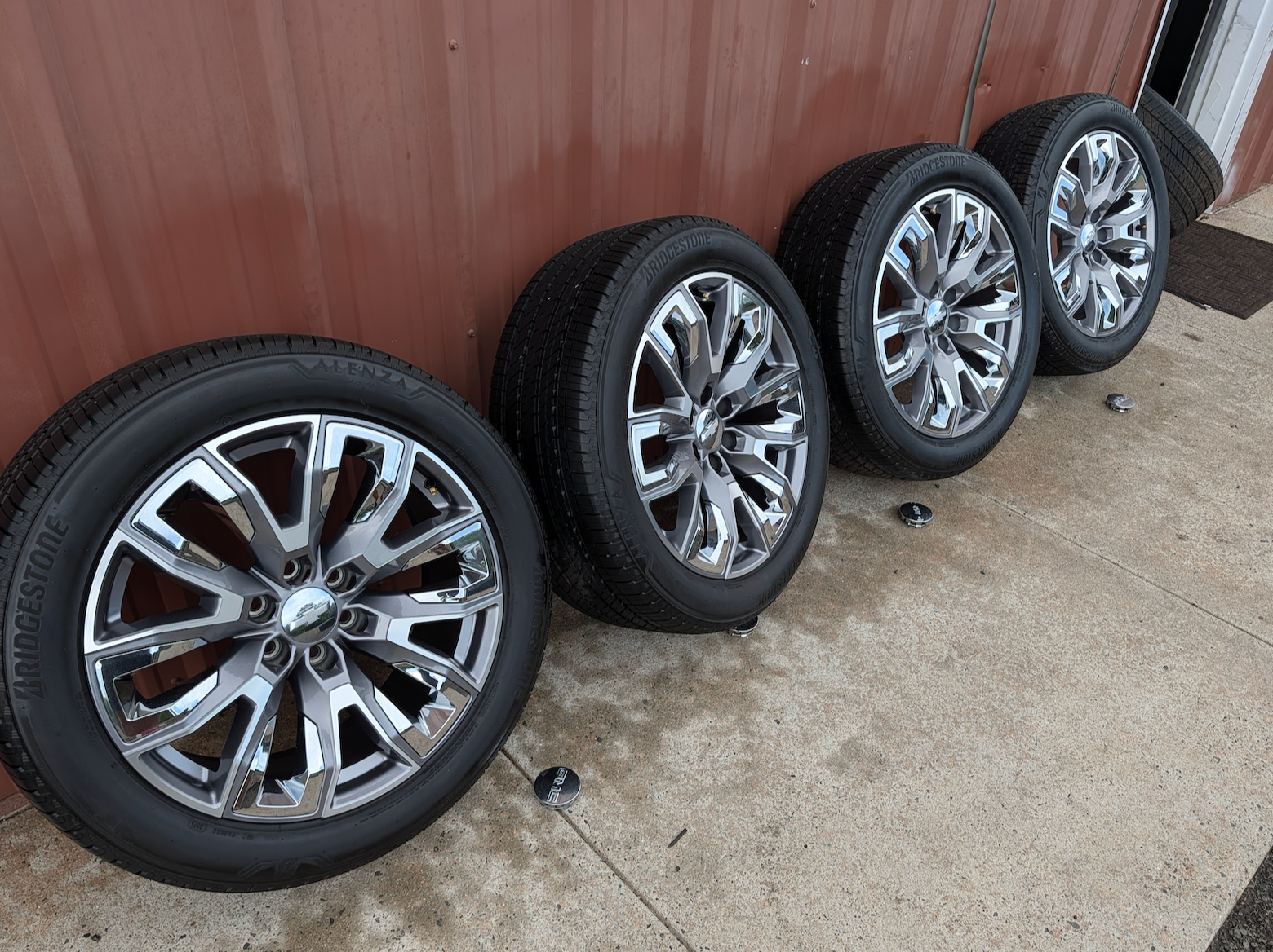 Machined Chevrolet Silverado 1500 High Country OEM 22” Wrapped in Bridgestone Alenza 275/50R22