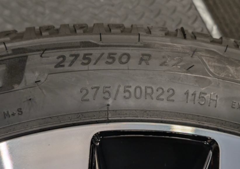 Machined Ford Expedition Platinum OEM 22” Wrapped in Michelin Primacy LTX 275/50R22