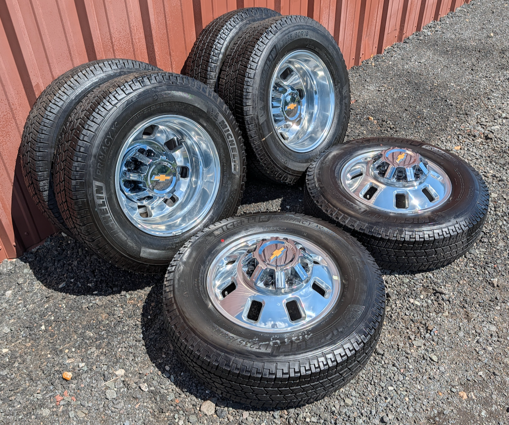 Polished Aluminum Chevrolet Silverado 3500HD / GMC Sierra 3500HD Dually OEM 18” Wheels