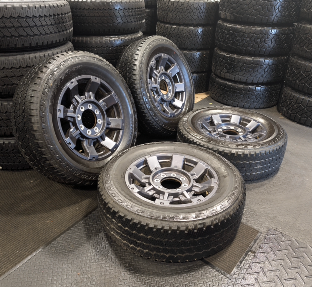 Gray Ford F-250 / F-350 Super Duty OEM 20” Wrapped in Bridgestone Dueler LT275/65R20