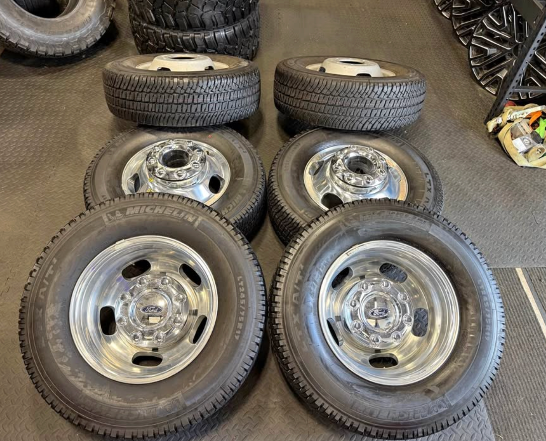 NEW 2026 Ford F-350 Dually OEM wheels & tires (8x200)