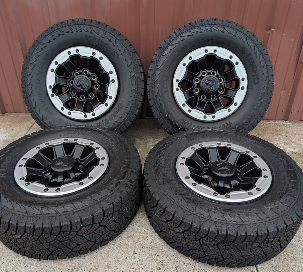Machined Ram 2500 / 3500 Power Wagon OEM 17” Wrapped in Kumho Road Venture AT52 LT285/70R17