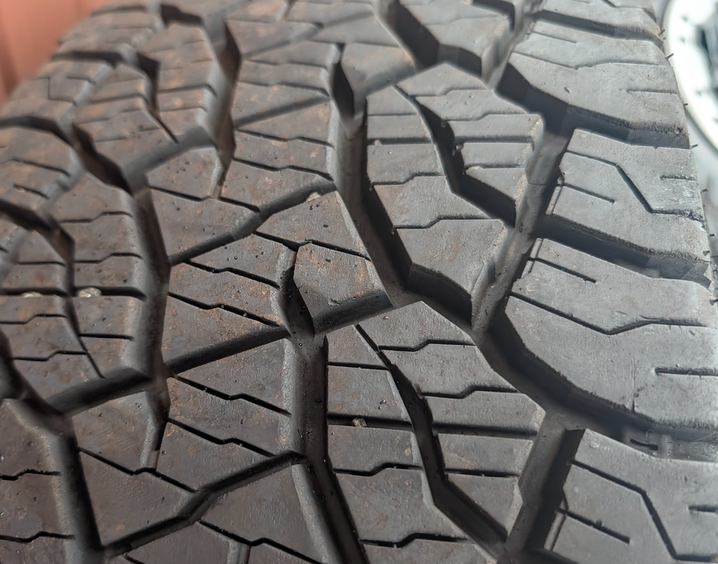 Machined Ram 2500 / 3500 Power Wagon OEM 17” Wrapped in Kumho Road Venture AT52 LT285/70R17