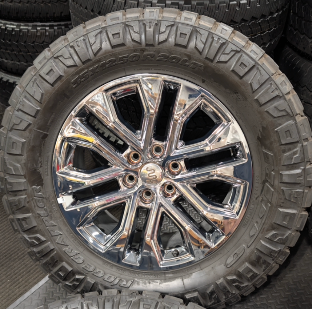 Chrome Ford F-250 / F-350 Super Duty Lariat OEM 20” Wrapped in Nitto Ridge Grappler 35x12.50R20LT