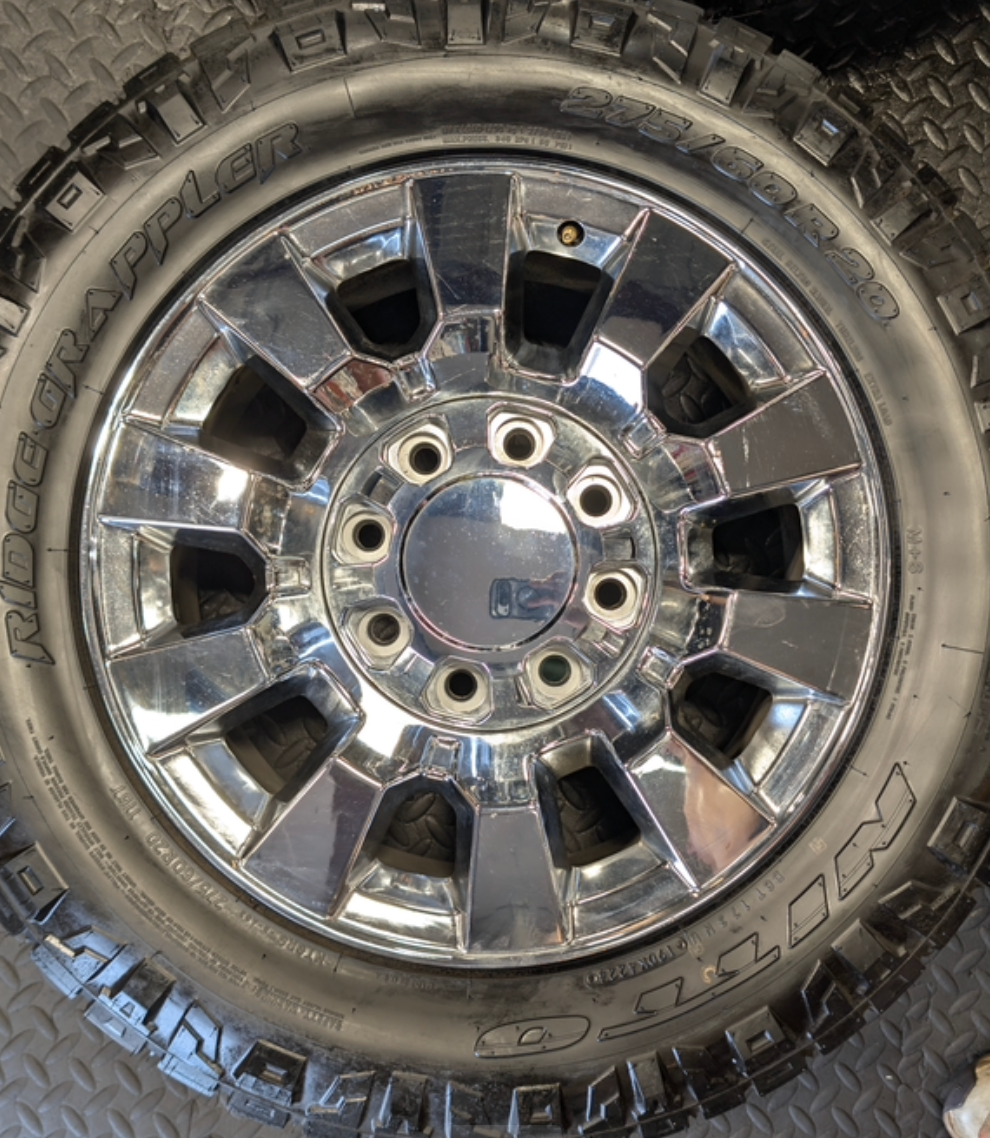 Chrome GM 2500HD / 3500HD Denali OEM 20” Wrapped in Nitto Ridge Grappler LT275/60R20