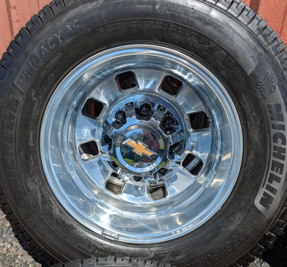 Polished Aluminum Chevrolet Silverado 3500HD / GMC Sierra 3500HD Dually OEM 18” Wheels