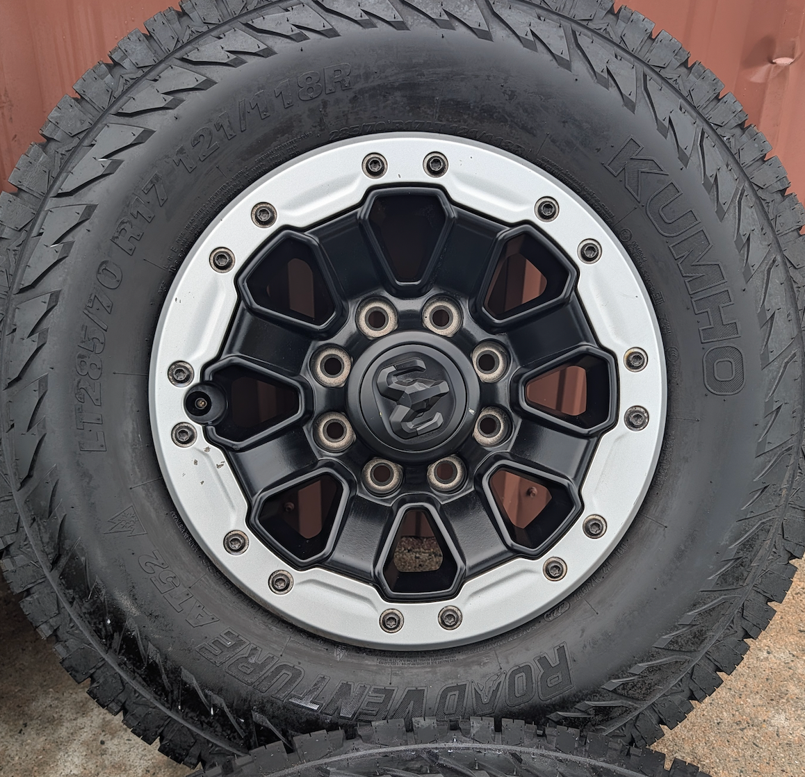 Machined Ram 2500 / 3500 Power Wagon OEM 17” Wrapped in Kumho Road Venture AT52 LT285/70R17