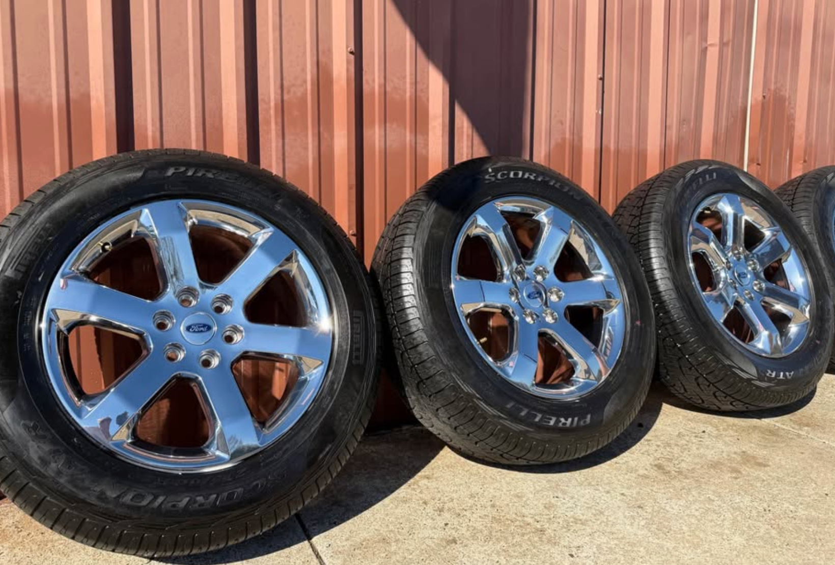 Ford F-150 20” Chrome King Ranch Lariat wheels & tires 6x135
