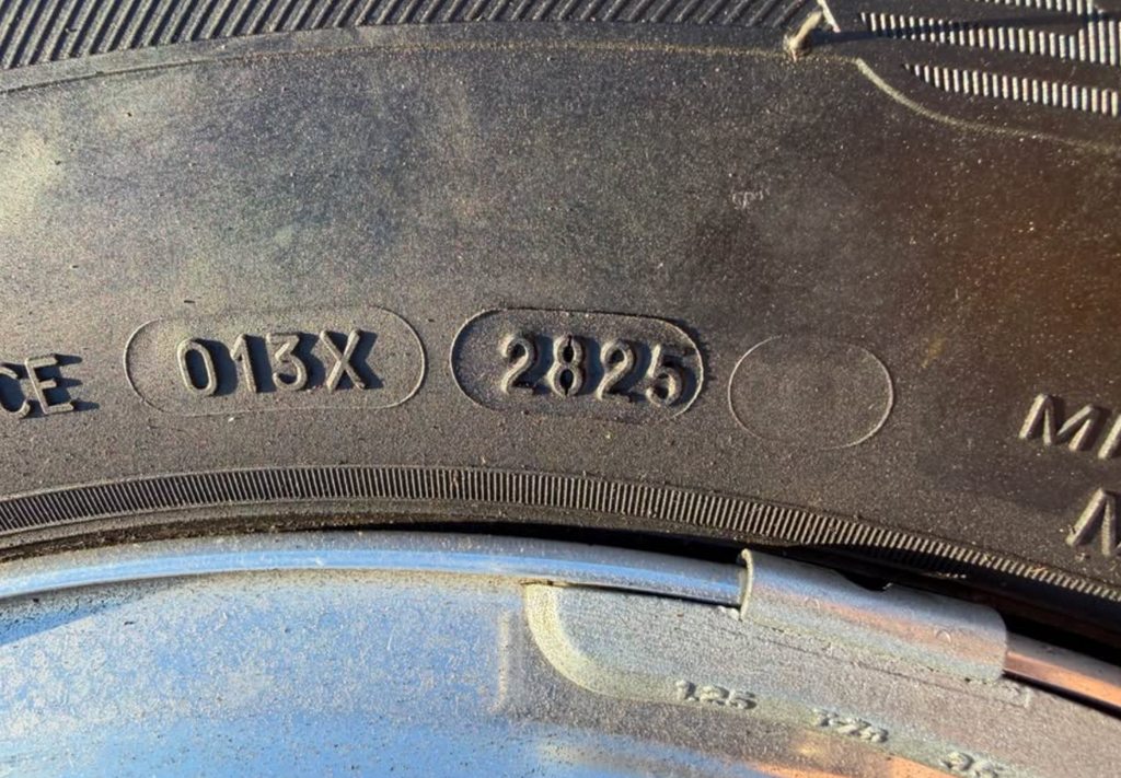 New OEM 2026 gmc sierra chevy silverado 3500 dually wheels & tires 18” 8x210