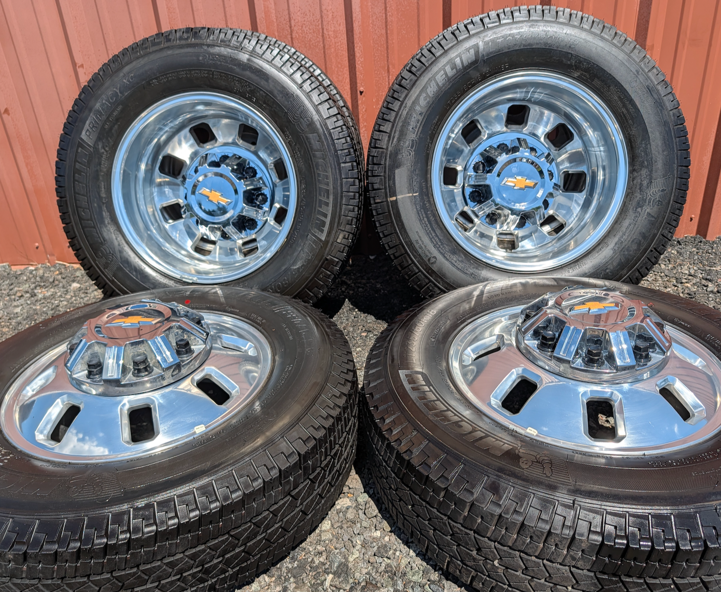 Polished Aluminum Chevrolet Silverado 3500HD / GMC Sierra 3500HD Dually OEM 18” Wheels