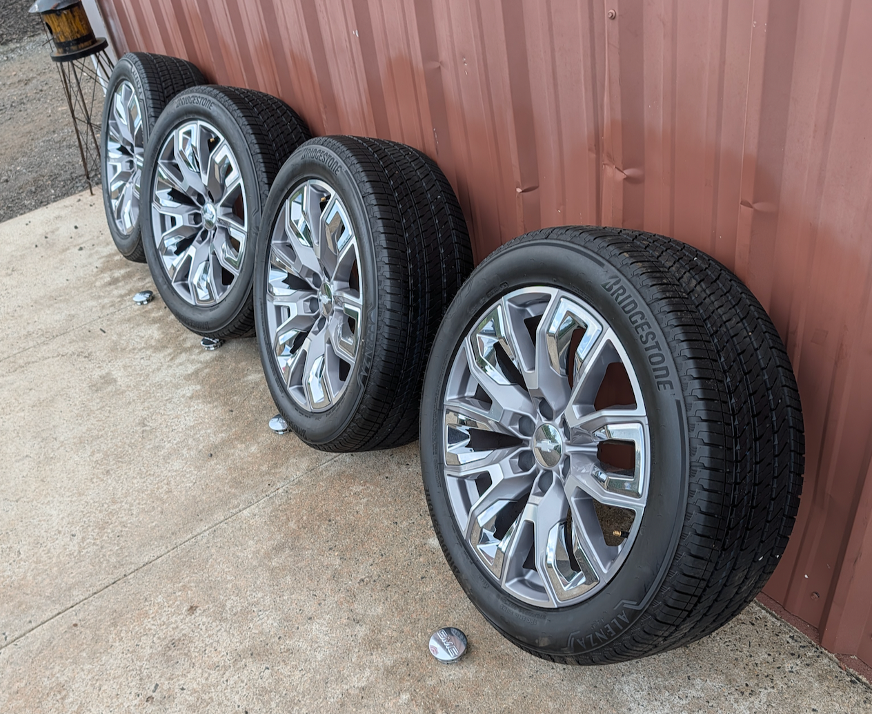 Machined Chevrolet Silverado 1500 High Country OEM 22” Wrapped in Bridgestone Alenza 275/50R22
