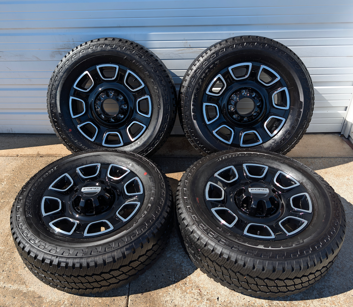 NEW 2026 Black Machined Ford F-250 / F-350 Super Duty Platinum OEM wheels & tires (8x170)