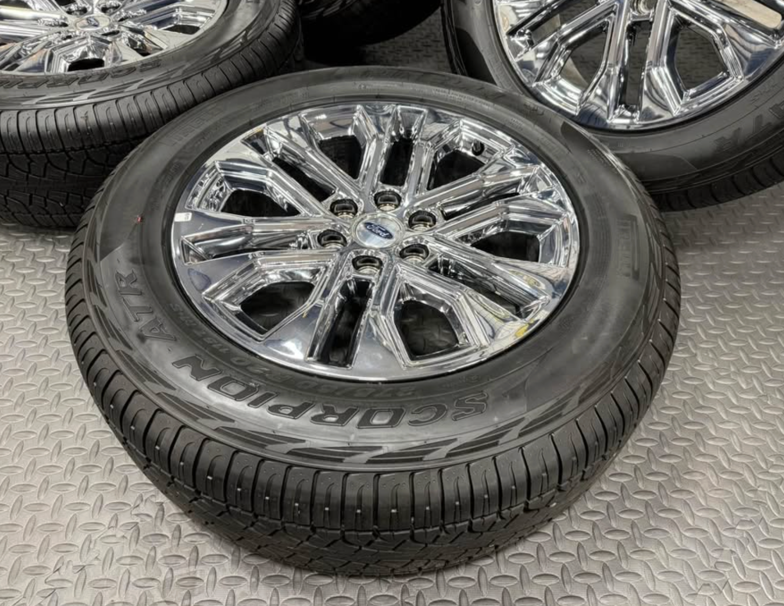 NEW 2026 Ford F-150 20” chrome wheels & tires King Ranch 6x135