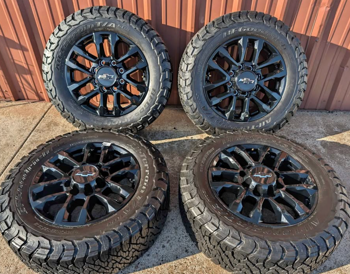 Gloss Black GM 2500HD / 3500HD OEM 20” Wrapped in BFGoodrich All-Terrain T/A KO3 LT275/65R20