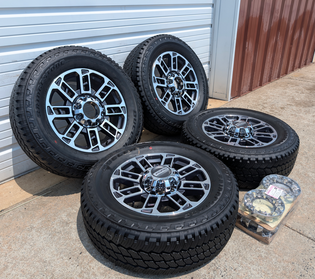 Machined Ford F-250 / F-350 Platinum / Limited OEM 20” Wrapped in Bridgestone Dueler LT275/65R20